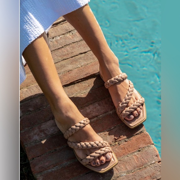 Dolce Vita Iman Slide Sandal - Size 7.5 in Cream - Picture 4 of 4